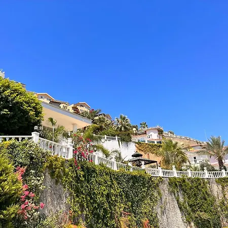 Villa Goldcity Luxury Private Pool 3+1 With Free Aquapark
